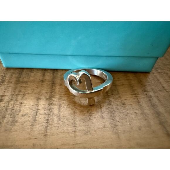 Tiffany & Co. 925 Silver Paloma Picasso Loving Heart Ring Size 6 W/Box - Picture 5 of 9